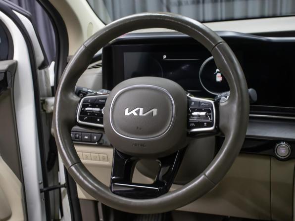 Kia Carnival IV с пробегом 2021 года, цена 3 998 000 рублей, 56821 км, минивэн, Автокод Объявления