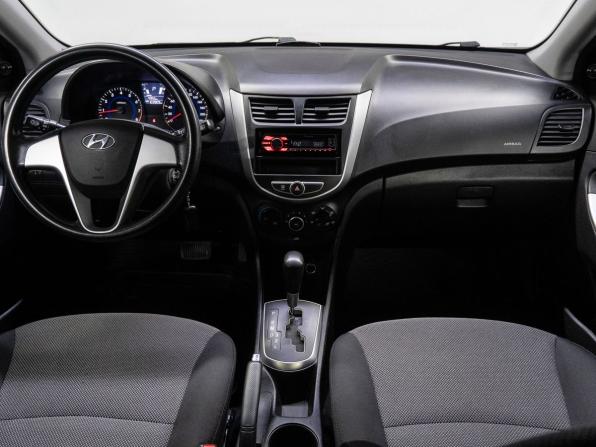 Hyundai Solaris I с пробегом 2013 года, цена 900 000 рублей, 103909 км, хэтчбек, Автокод Объявления