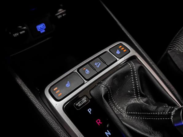Hyundai Creta I Рестайлинг с пробегом 2021 года, цена 2 219 000 рублей, 48305 км, внедорожник, Автокод Объявления
