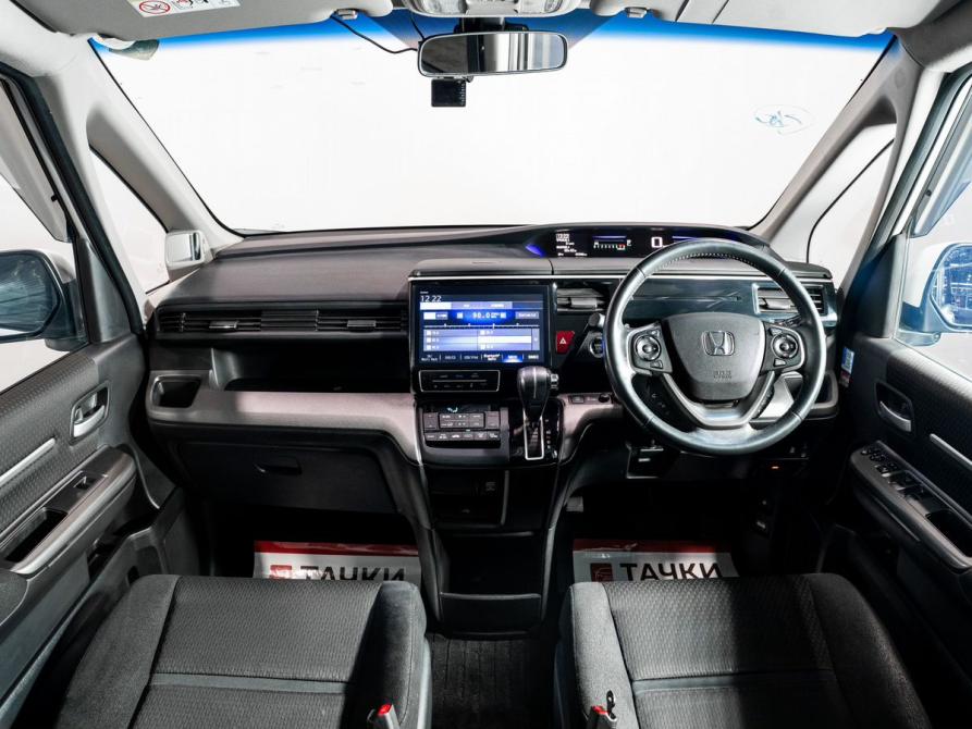 Honda Stepwgn V Рестайлинг Чита  - изображение 8