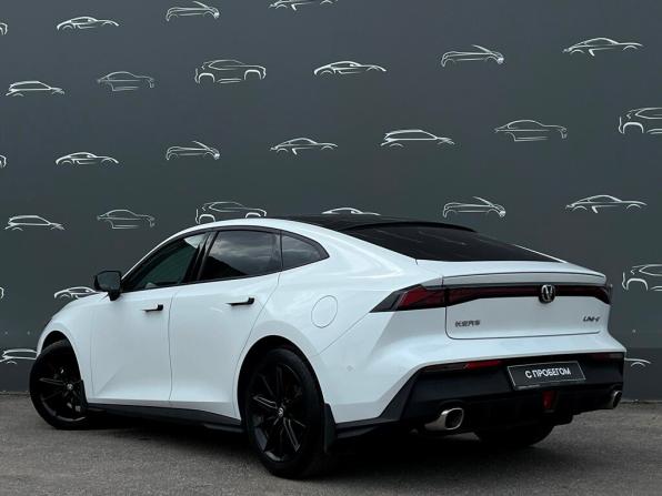 Changan UNI-V I с пробегом 2024 года, цена 2 298 700 рублей, 39596 км, лифтбек, Автокод Объявления