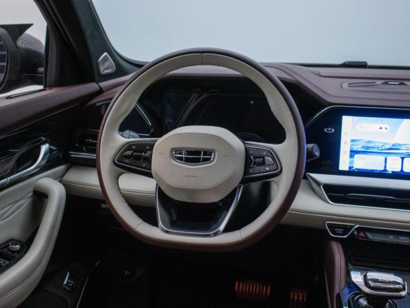 Geely Monjaro I с пробегом 2022 года, цена 2 945 000 рублей, 40714 км, внедорожник, Автокод Объявления