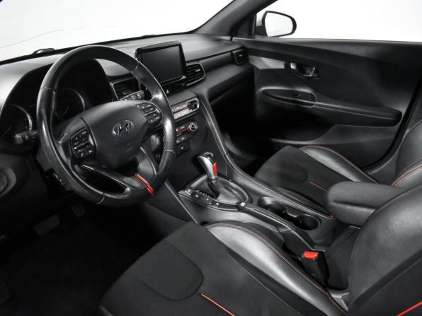 Hyundai Veloster II с пробегом 2018 года, цена 1 775 000 рублей, 97086 км, хэтчбек, Автокод Объявления