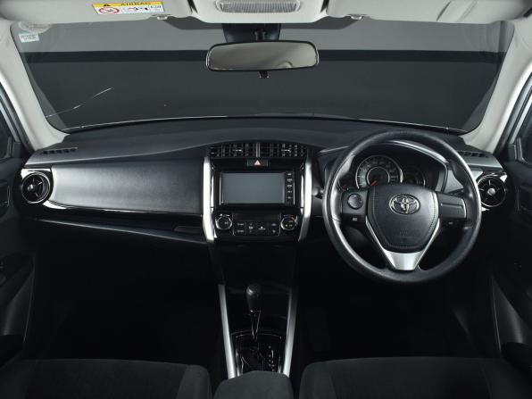 Toyota Corolla XI (E160 E170) Рестайлинг 2 с пробегом 2019 года, цена 1 299 999 рублей, 137843 км, универсал, Автокод Объявления