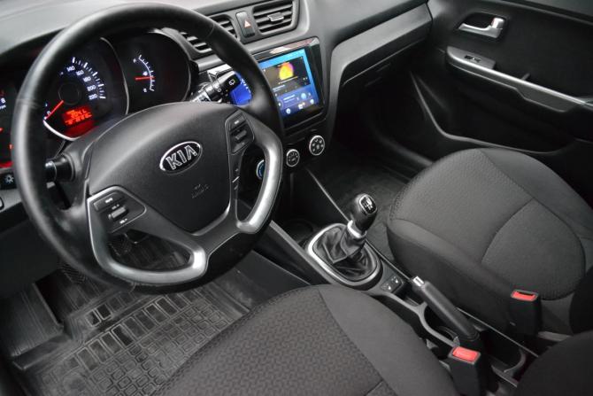 Kia Rio III Рестайлинг с пробегом 2017 года, цена 720 000 рублей, 221009 км, хэтчбек, Автокод Объявления