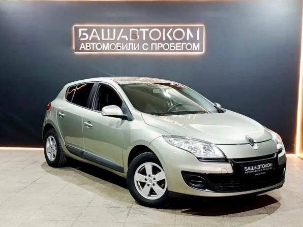Renault Megane III Рестайлинг с пробегом 2014 года, цена 710 000 рублей, 182274 км, хэтчбек, Автокод Объявления