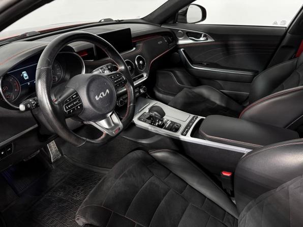 Kia Stinger I Рестайлинг с пробегом 2022 года, цена 3 299 000 рублей, 49000 км, лифтбек, Автокод Объявления