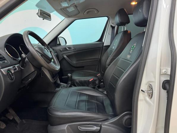 Skoda Yeti I Рестайлинг с пробегом 2014 года, цена 1 240 000 рублей, 91731 км, внедорожник, Автокод Объявления
