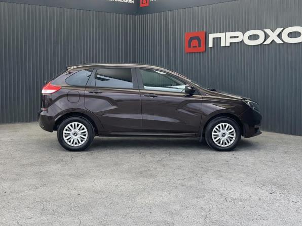 Lada (ВАЗ) XRAY I с пробегом 2018 года, цена 657 000 рублей, 142006 км, хэтчбек, Автокод Объявления