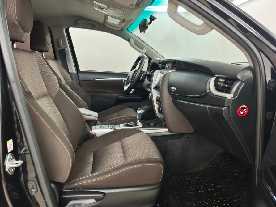 Toyota Fortuner II Москва  - изображение 12