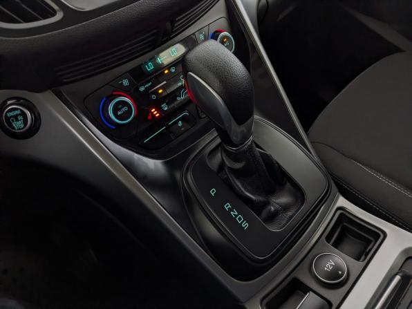 Ford Kuga II Рестайлинг с пробегом 2018 года, цена 1 795 000 рублей, 96115 км, внедорожник, Автокод Объявления