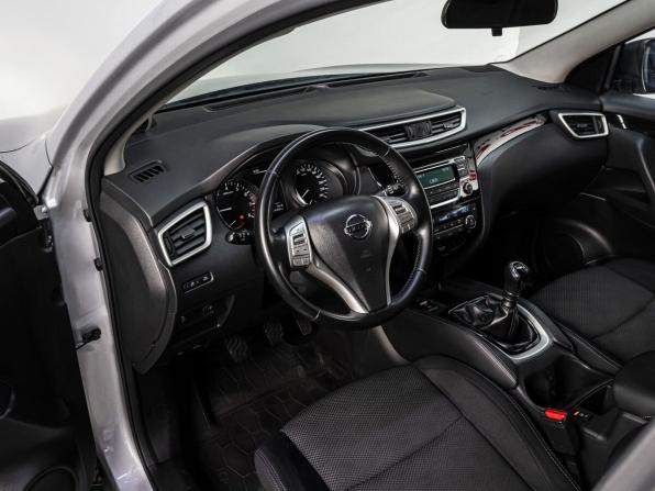 Nissan Qashqai II с пробегом 2017 года, цена 1 600 000 рублей, 94286 км, внедорожник, Автокод Объявления
