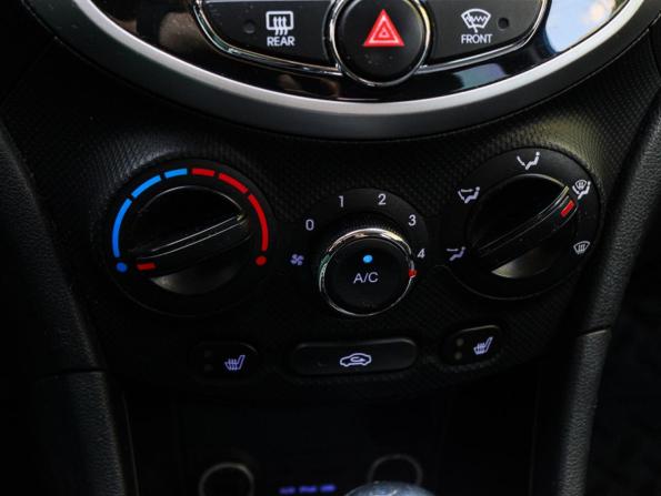Hyundai Solaris I с пробегом 2011 года, цена 780 000 рублей, 130597 км, седан, Автокод Объявления