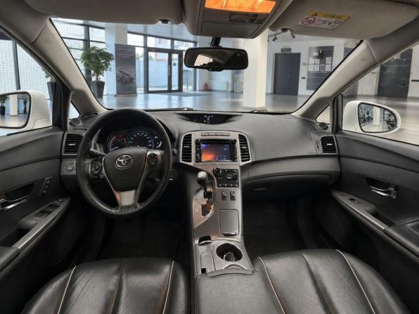 Toyota Venza I Рестайлинг с пробегом 2014 года, цена 2 145 000 рублей, 197000 км, внедорожник, Автокод Объявления