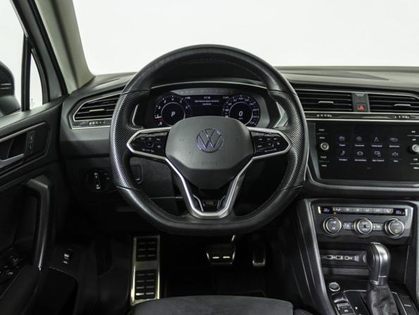 Volkswagen Tiguan II с пробегом 2018 года, цена 3 319 000 рублей, 87528 км, внедорожник, Автокод Объявления