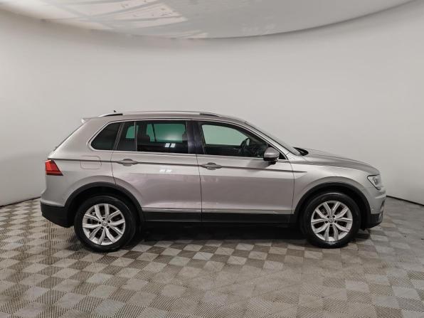 Volkswagen Tiguan II с пробегом 2018 года, цена 2 649 000 рублей, 92928 км, внедорожник, Автокод Объявления