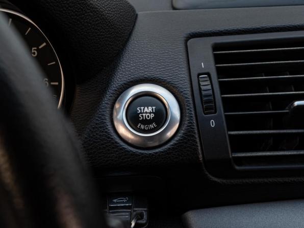 BMW 1 серии I (E81/E82/E87/E88) Рестайлинг с пробегом 2010 года, цена 777 000 рублей, 176389 км, хэтчбек, Автокод Объявления