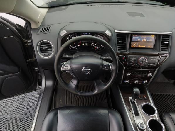 Nissan Pathfinder IV с пробегом 2015 года, цена 1 819 000 рублей, 162371 км, внедорожник, Автокод Объявления