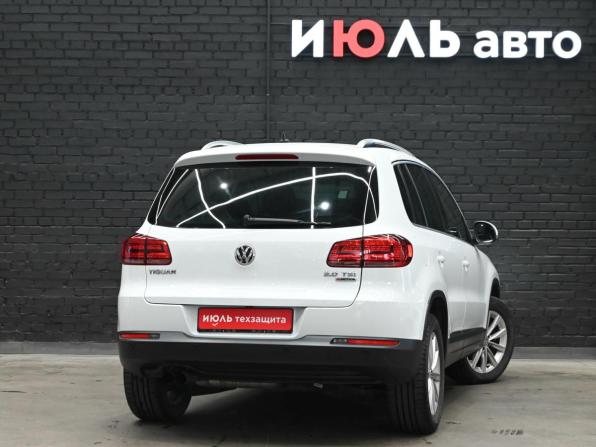 Volkswagen Tiguan I Рестайлинг с пробегом 2015 года, цена 1 900 000 рублей, 113500 км, внедорожник, Автокод Объявления
