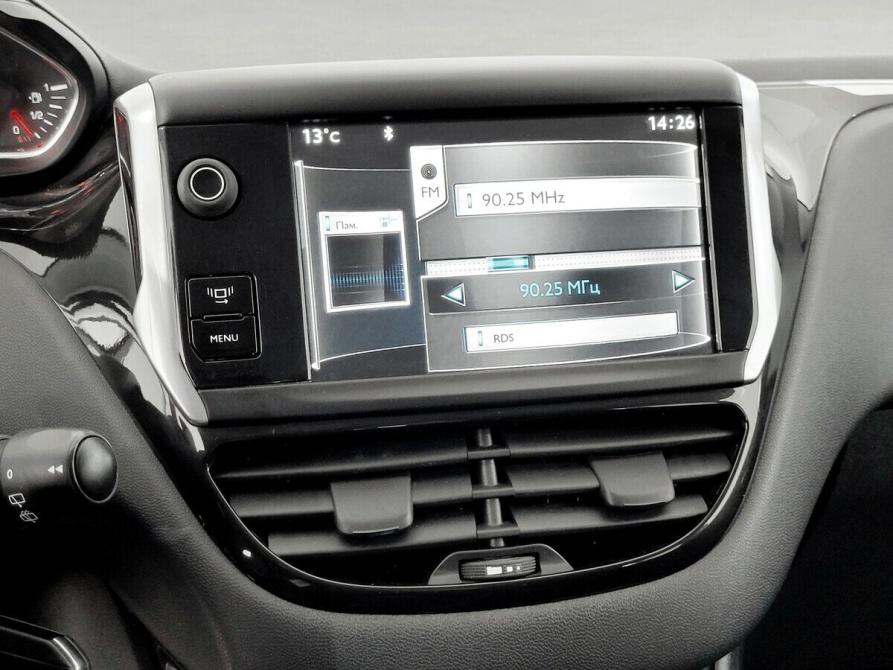 Peugeot 208 I Москва  - изображение 7