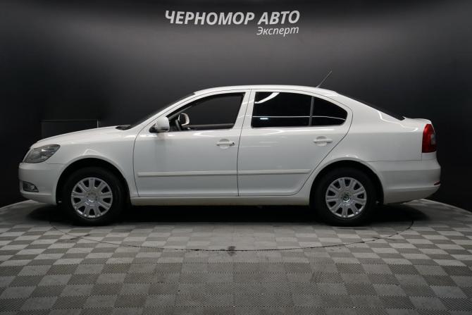 Skoda Octavia II (A5) Рестайлинг с пробегом 2011 года, цена 1 070 000 рублей, 150000 км, лифтбек, Автокод Объявления