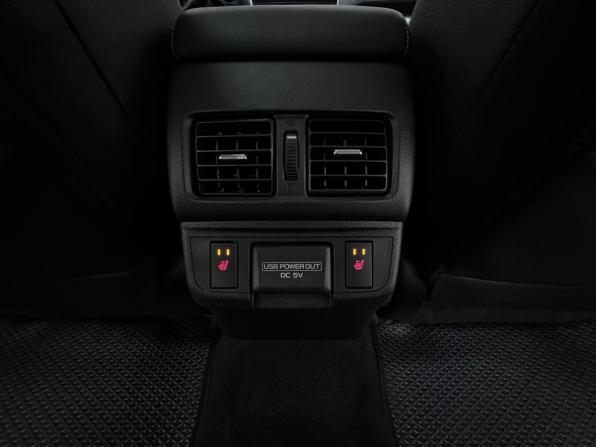 Subaru Legacy VI Рестайлинг с пробегом 2018 года, цена 2 230 000 рублей, 97892 км, седан, Автокод Объявления