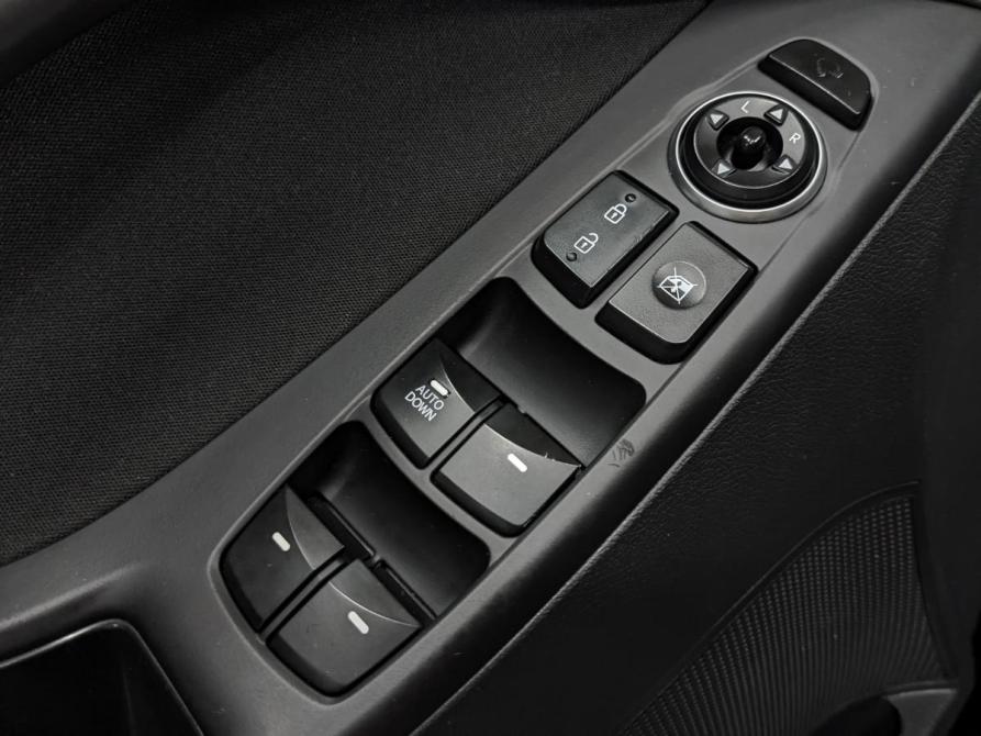 Hyundai Elantra V (MD) Рестайлинг Санкт-Петербург  - изображение 30