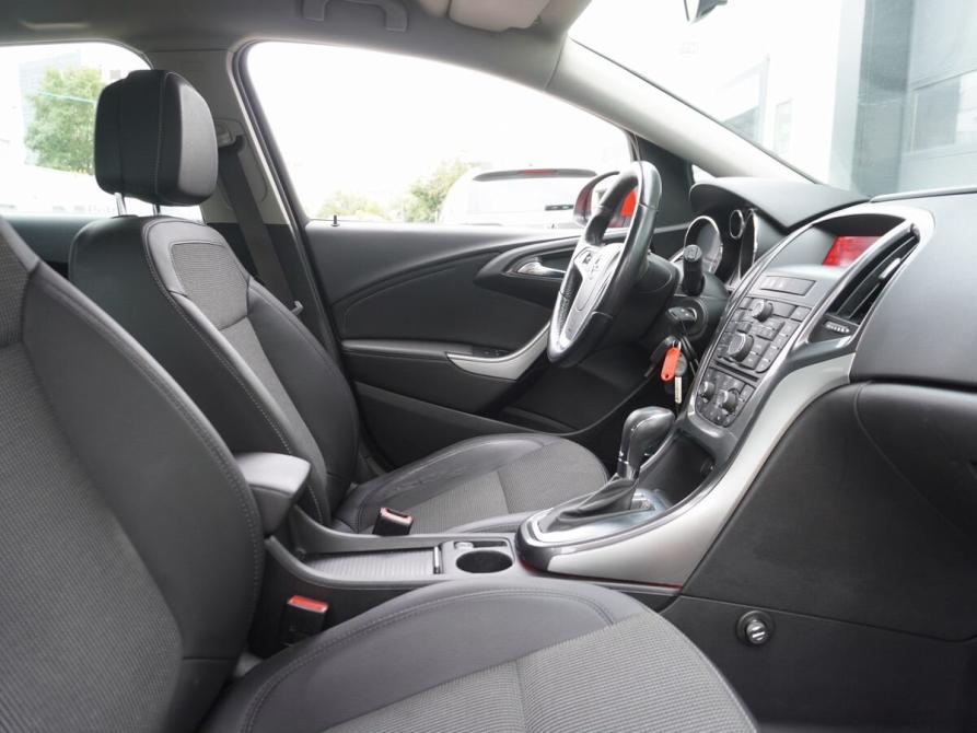 Opel Astra J Рестайлинг Москва  - изображение 11