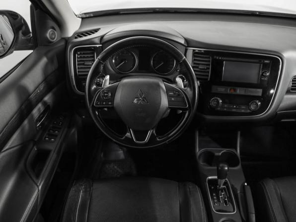 Mitsubishi Outlander III Рестайлинг 2 с пробегом 2016 года, цена 1 749 000 рублей, 194023 км, внедорожник, Автокод Объявления