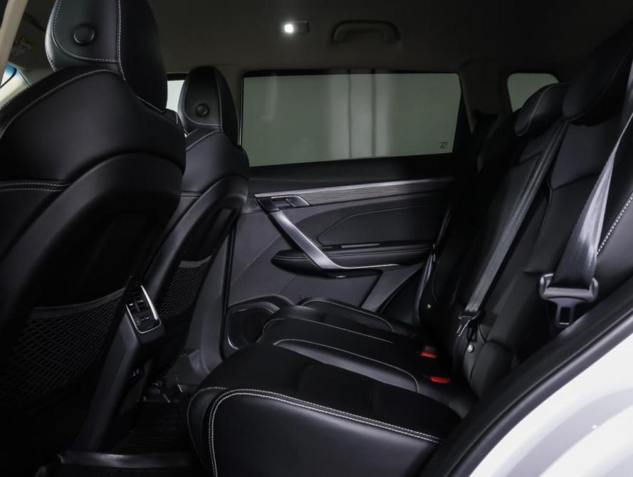 Geely Atlas Pro Москва  - изображение 11