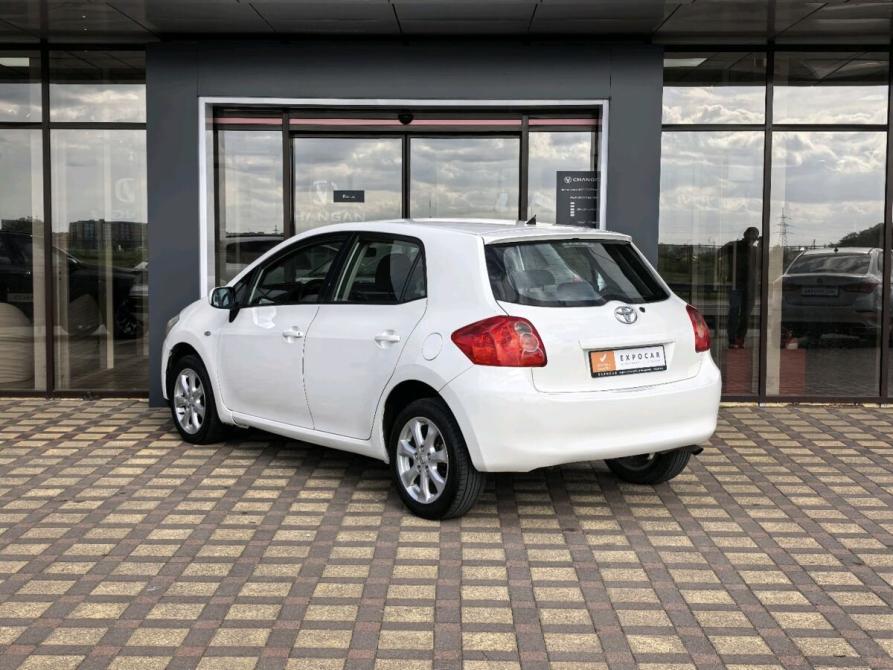 Toyota Auris I Краснодар  - изображение 7