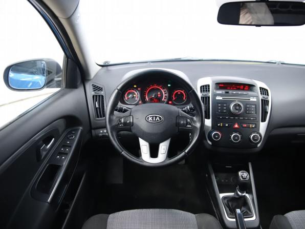 Kia Ceed I Рестайлинг с пробегом 2010 года, цена 670 000 рублей, 261947 км, хэтчбек, Автокод Объявления