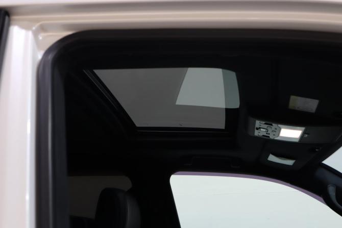 Lexus LX III Рестайлинг 2 с пробегом 2019 года, цена 8 990 000 рублей, 224142 км, внедорожник, Автокод Объявления