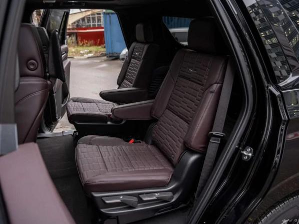 Cadillac Escalade V с пробегом 2024 года, цена 23 500 000 рублей, 18 км, внедорожник, Автокод Объявления