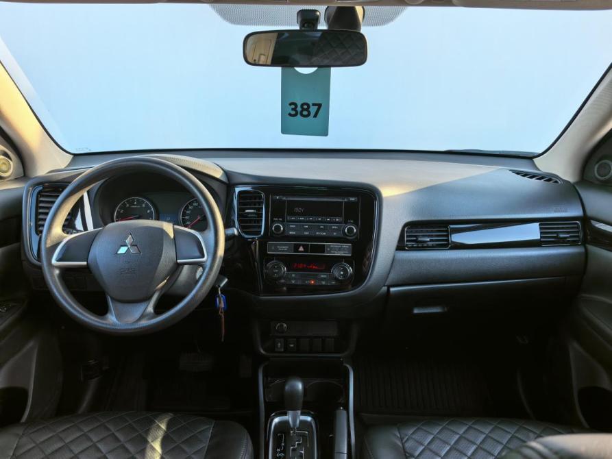 Mitsubishi Outlander III Рестайлинг 3 Санкт-Петербург  - изображение 9