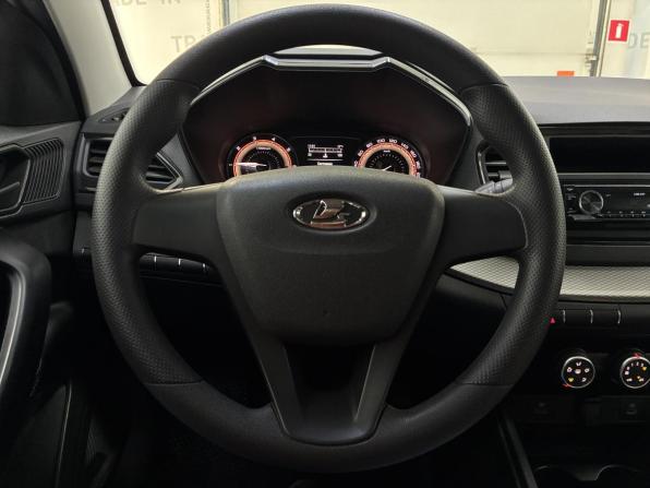 Lada (ВАЗ) Vesta I Рестайлинг (NG) с пробегом 2023 года, цена 1 099 000 рублей, 51000 км, седан, Автокод Объявления