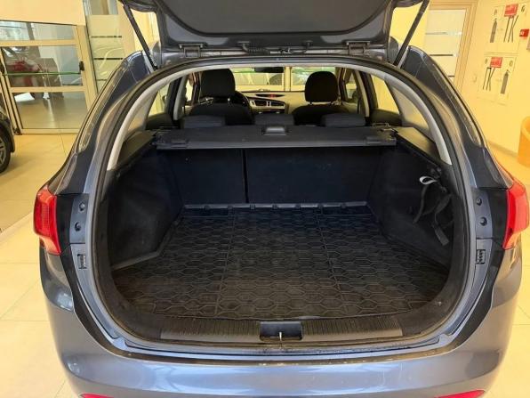 Kia Ceed II с пробегом 2012 года, цена 750 000 рублей, 200529 км, универсал, Автокод Объявления