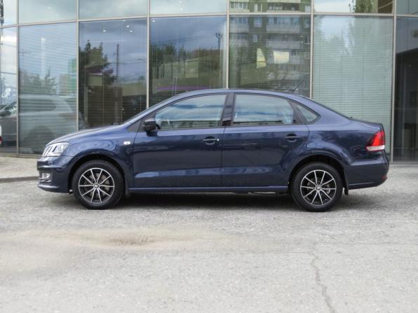 Volkswagen Polo V Рестайлинг с пробегом 2017 года, цена 1 253 000 рублей, 92130 км, седан, Автокод Объявления
