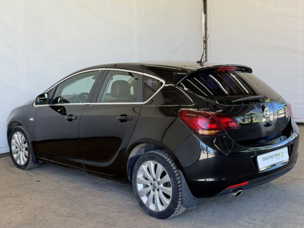 Opel Astra J с пробегом 2011 года, цена 520 000 рублей, 214775 км, хэтчбек, Автокод Объявления