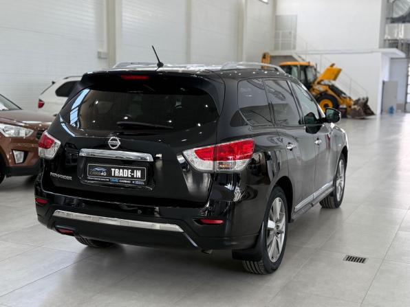 Nissan Pathfinder IV с пробегом 2015 года, цена 1 945 000 рублей, 105659 км, внедорожник, Автокод Объявления