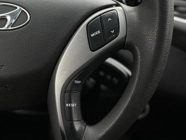 Hyundai Elantra V (MD) Рестайлинг с пробегом 2014 года, цена 1 329 000 рублей, 95164 км, седан, Автокод Объявления