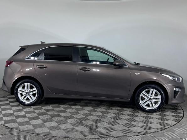 Kia Ceed III с пробегом 2019 года, цена 1 847 000 рублей, 75925 км, хэтчбек, Автокод Объявления