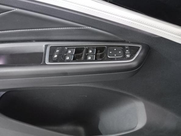 Jetta VS7 I Рестайлинг 1 с пробегом 2023 года, цена 2 150 000 рублей, 73500 км, внедорожник, Автокод Объявления