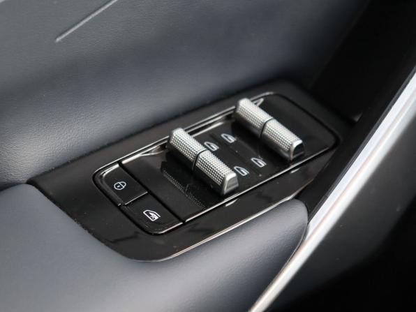 Geely Atlas II с пробегом 2024 года, цена 2 410 000 рублей, 42170 км, внедорожник, Автокод Объявления