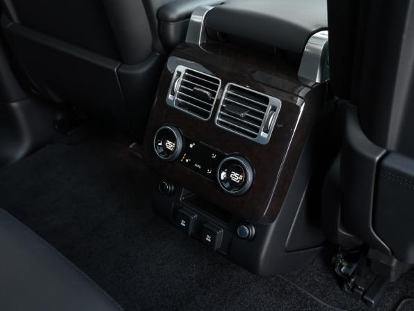 Land Rover Range Rover IV Рестайлинг с пробегом 2018 года, цена 7 790 000 рублей, 44831 км, внедорожник, Автокод Объявления