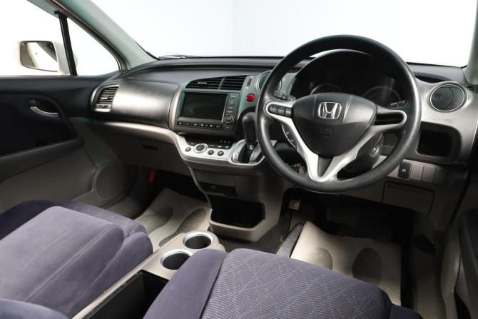 Honda Stream II Рестайлинг с пробегом 2010 года, цена 1 299 000 рублей, 120000 км, компактвэн, Автокод Объявления