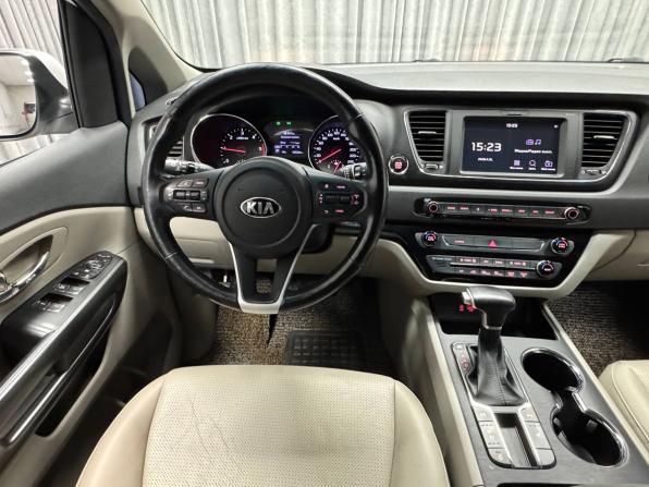 Kia Carnival III с пробегом 2019 года, цена 2 850 000 рублей, 165226 км, минивэн, Автокод Объявления