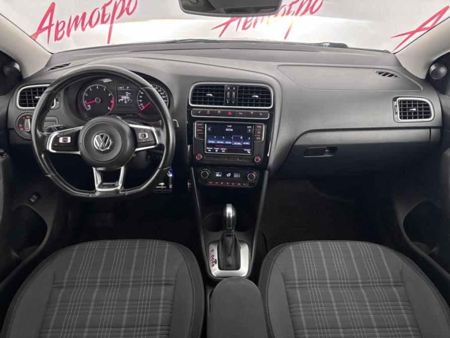 Volkswagen Polo V Рестайлинг Псков  - изображение 9
