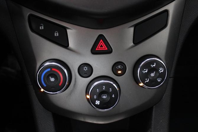 Chevrolet Aveo II с пробегом 2013 года, цена 628 000 рублей, 120000 км, седан, Автокод Объявления
