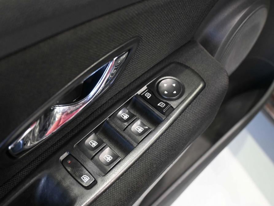 Renault Fluence I Рестайлинг Ростов-на-Дону  - изображение 18